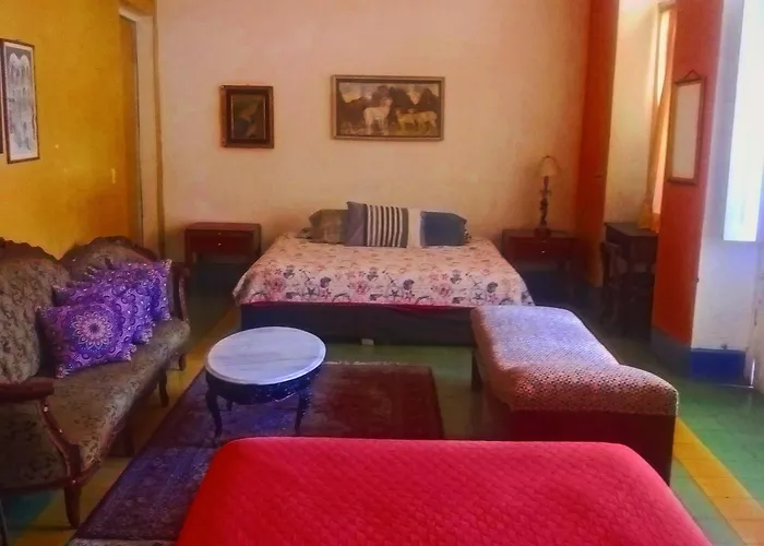 Maska Mansion Gdl, Hosting And Yoga